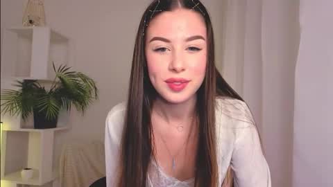 Chloe online show from 09-13-25, 01:33