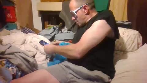 Snapshot of peanutbutter_doggystyle chatting on 03-12-26, 05:24 BTW online show from 03-12-26, 05:24