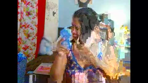 Snapshot of pearlaofasia21 chatting on 01-12-26, 09:58 pearlaofasia21 online show from 01-12-26, 09:58