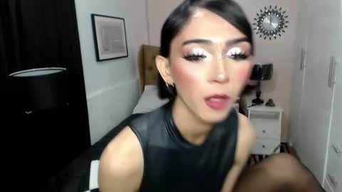 Pearl online show from 02-14-25, 02:50