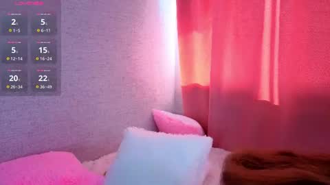 pearly_peach_ online show from 06-11-26, 03:37
