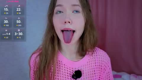 pearly_peach_ online show from 07-03-26, 12:06