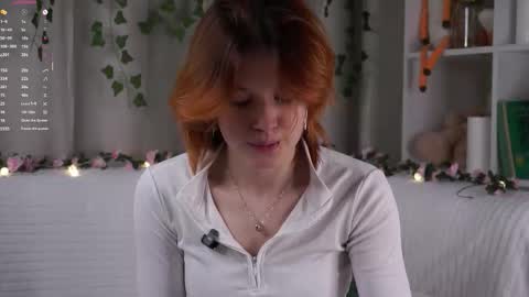 Lily online show from 11-05-25, 01:16