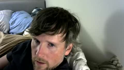 Snapshot of pecas90 chatting on 11-30-25, 08:18 pecas90 online show from 11-30-25, 08:18