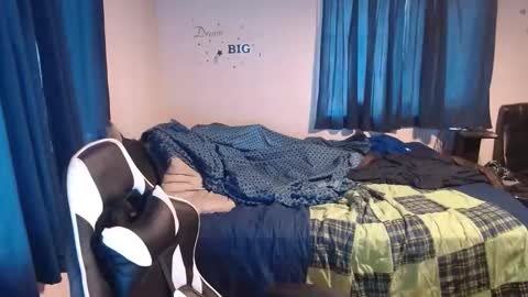 pecker40 online show from 01-05-25, 08:00