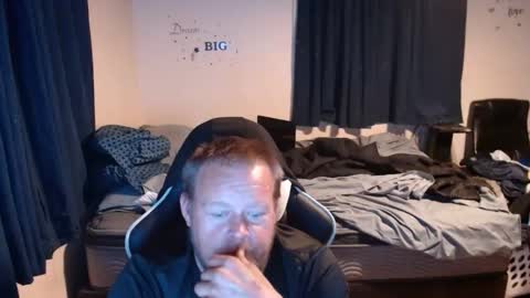 pecker40 online show from 03-07-25, 03:19