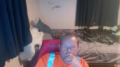 pecker40 online show from 04-21-26, 01:42