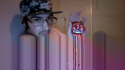 Snapshot of pedro3xxx chatting on 01-14-26, 04:40 pedro3xxx online show from 01-14-26, 04:40