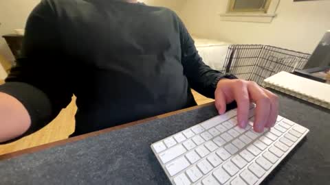 Snapshot of peepmyporksword chatting on 02-13-25, 03:39 peepmyporksword online show from 02-13-25, 03:39