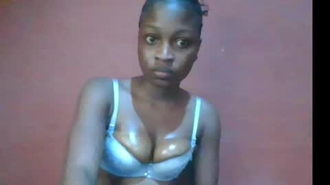 Snapshot of peetyface chatting on 07-07-26, 10:08 Lizzy online show from 07-07-26, 10:08