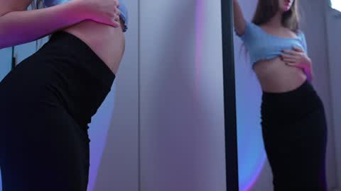 Snapshot of pelagy chatting on 12-14-24, 10:56 Pelagy Show time 2-10 pm Dubai time zone online show from 12-14-24, 10:56