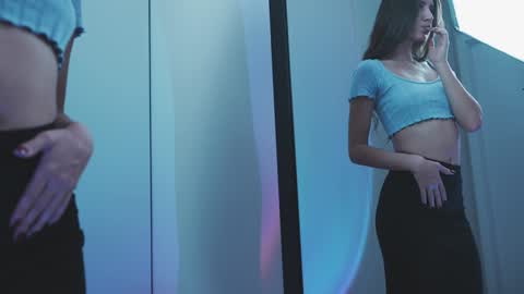 Snapshot of pelagy chatting on 12-14-24, 05:14 Pelagy Show time 2-10 pm Dubai time zone online show from 12-14-24, 05:14