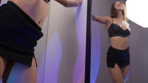 Snapshot of pelagy chatting on 12-17-24, 04:00 Pelagy Show time 2-10 pm Dubai time zone online show from 12-17-24, 04:00