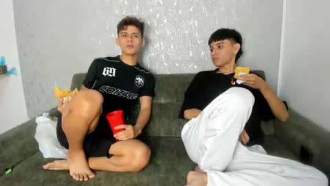 Snapshot of pelusos_mens chatting on 07-16-26, 02:12 CAIN-19 ALLEN-18 RONALD-18 AUSTIN-18 MOD DANTE online show from 07-16-26, 02:12