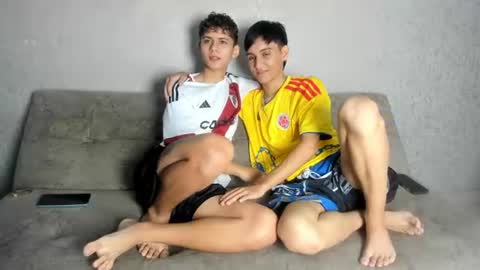 Snapshot of pelusos_mens chatting on 07-21-26, 02:08 CAIN-19 ALLEN-18 RONALD-18 AUSTIN-18 MOD DANTE online show from 07-21-26, 02:08