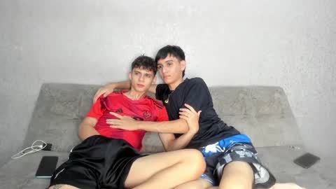 Snapshot of pelusos_mens chatting on 07-22-26, 02:14 CAIN-19 ALLEN-18 RONALD-18 AUSTIN-18 MOD DANTE online show from 07-22-26, 02:14