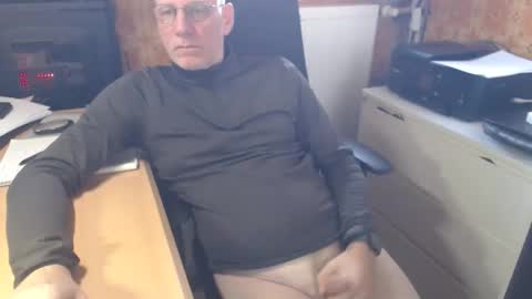 Pemue65 online show from 11-17-25, 12:44