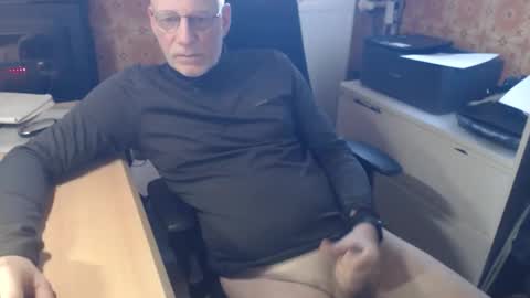 Snapshot of pemue65 chatting on 03-02-26, 08:21 Pemue65 online show from 03-02-26, 08:21