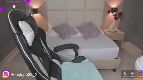 Snapshot of penelope22_ chatting on 01-09-25, 08:45 Nana online show from 01-09-25, 08:45