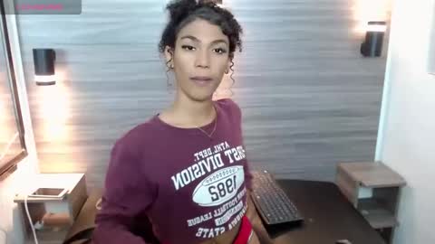 Penelopee Rouse online show from 11-09-25, 07:34