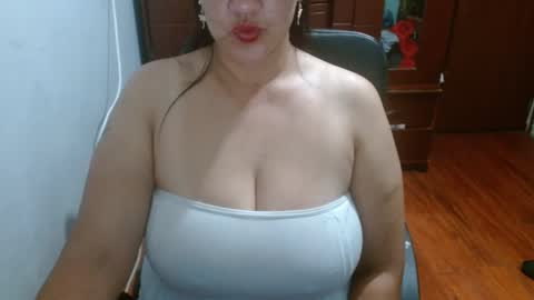 Snapshot of penelopefuckass chatting on 10-18-25, 12:24 penelopefuckass online show from 10-18-25, 12:24