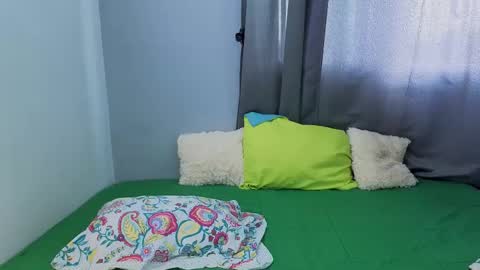 penelophe01 online show from 03-28-26, 07:02