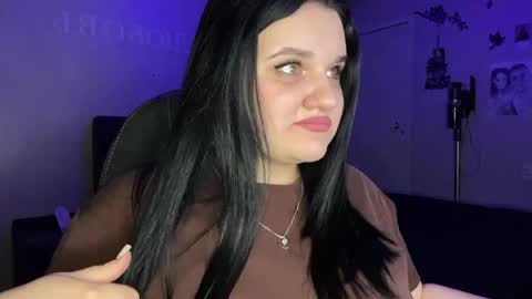 penny_perry online show from 04-08-26, 06:30