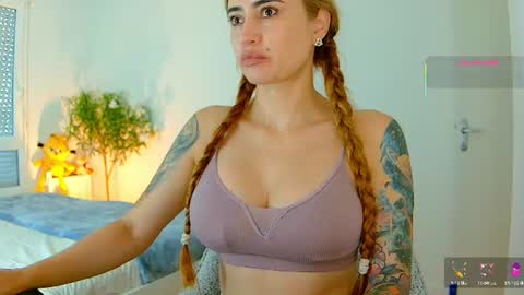 Hi Im Penelope  better vibrations  1111 online show from 07-10-26, 02:19