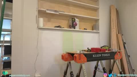 Peppermint and Dusty  online show from 03-11-26, 06:47