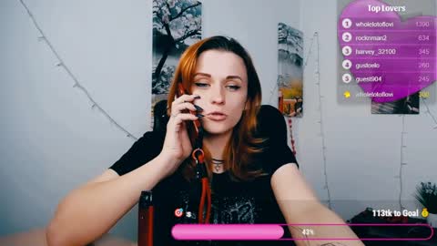 Snapshot of peppymia chatting on 05-15-26, 07:26 Mia online show from 05-15-26, 07:26
