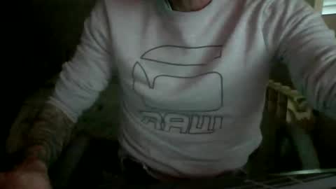 Snapshot of peptraderbcn chatting on 12-15-25, 07:56 peptraderbcn online show from 12-15-25, 07:56