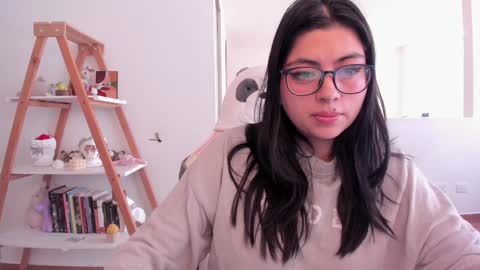 Sarah Ana Banana online show from 02-04-25, 06:49