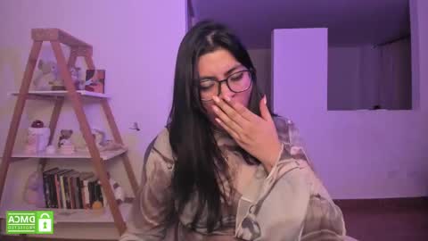 Sarah Ana Banana online show from 03-02-25, 07:10