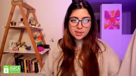 Snapshot of perfect__ana chatting on 06-12-26, 12:31 Sarah Ana Banana online show from 06-12-26, 12:31