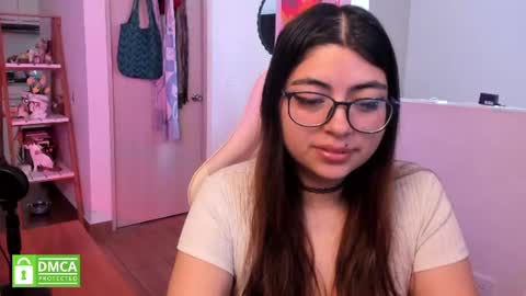 Snapshot of perfect__ana chatting on 07-06-26, 04:31 Sarah Ana Banana online show from 07-06-26, 04:31