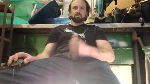 Snapshot of perfectcumfort92 chatting on 10-18-25, 03:35 perfectcumfort92 online show from 10-18-25, 03:35