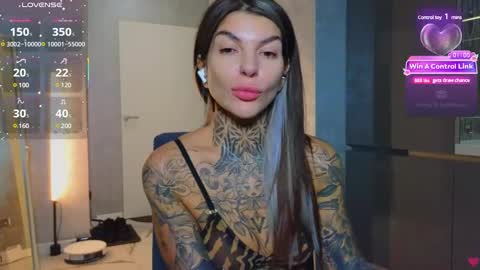 Snapshot of perfecttbaby77n chatting on 02-26-25, 02:25 Anna online show from 02-26-25, 02:25