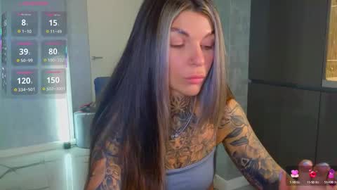Snapshot of perfecttbaby77n chatting on 09-15-25, 06:13 Anna online show from 09-15-25, 06:13