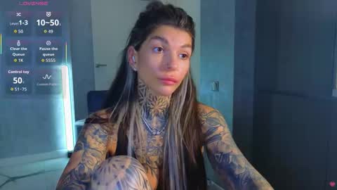 Snapshot of perfecttbaby77n chatting on 09-26-25, 09:02 Anna online show from 09-26-25, 09:02