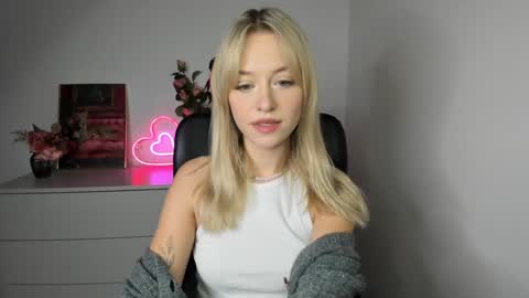 Snapshot of perfectxcindy chatting on 12-02-24, 06:09 Cindy online show from 12-02-24, 06:09
