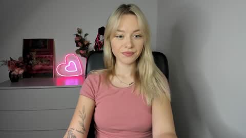 Snapshot of perfectxcindy chatting on 12-07-24, 05:26 Cindy online show from 12-07-24, 05:26