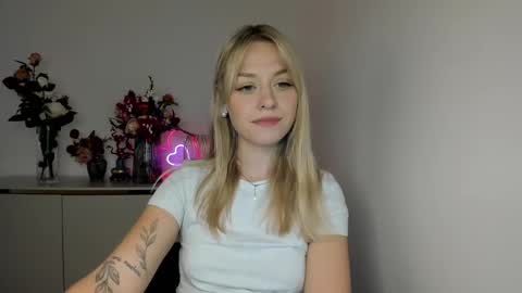 Snapshot of perfectxcindy chatting on 03-06-25, 12:41 Cindy online show from 03-06-25, 12:41