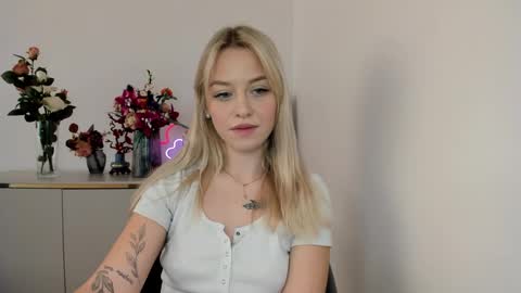 Snapshot of perfectxcindy chatting on 03-07-25, 09:29 Cindy online show from 03-07-25, 09:29