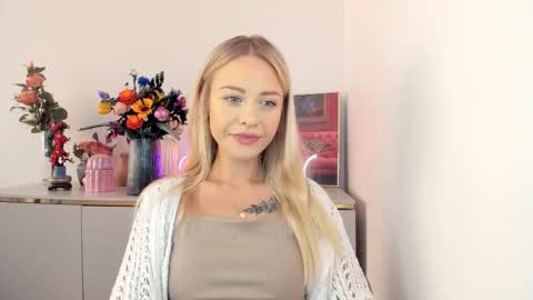 Snapshot of perfectxcindy chatting on 09-26-25, 05:33 Cindy online show from 09-26-25, 05:33