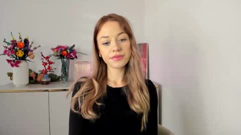 Snapshot of perfectxcindy chatting on 02-20-26, 06:37 Cindy online show from 02-20-26, 06:37