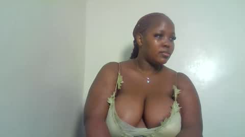 Snapshot of periwinkle200 chatting on 05-24-26, 09:53 wilia online show from 05-24-26, 09:53