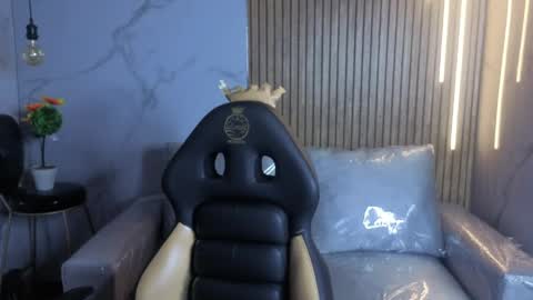perla_lovely online show from 05-27-26, 12:24