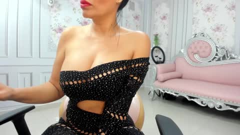 PERLA online show from 12-19-24, 01:28