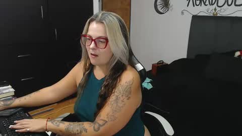 goloza online show from 11-04-25, 04:00