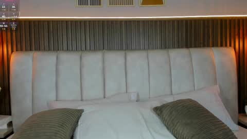 PerlaPreciosa online show from 04-19-26, 04:01